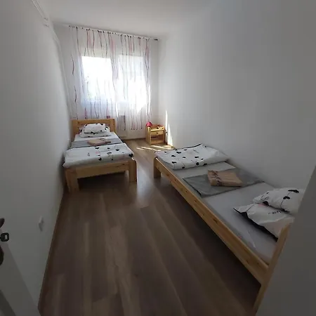 Διαμέρισμα Ancsi-lak *