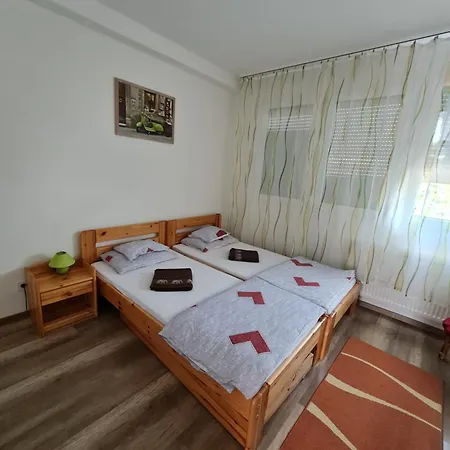 Ancsi-lak Apartment