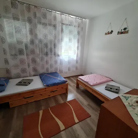 Διαμέρισμα Ancsi-lak