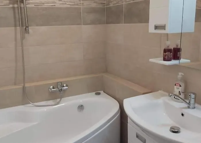 Ancsi-lak * 陶波尔曹